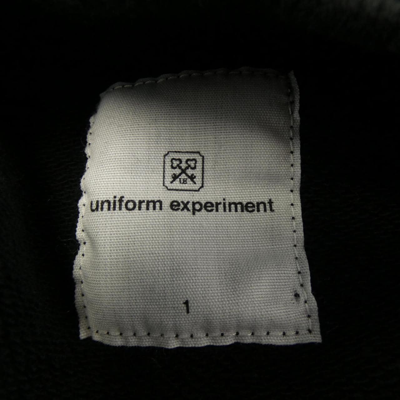 Uniform experiment UNIFORM EXPERIMENT sweat
