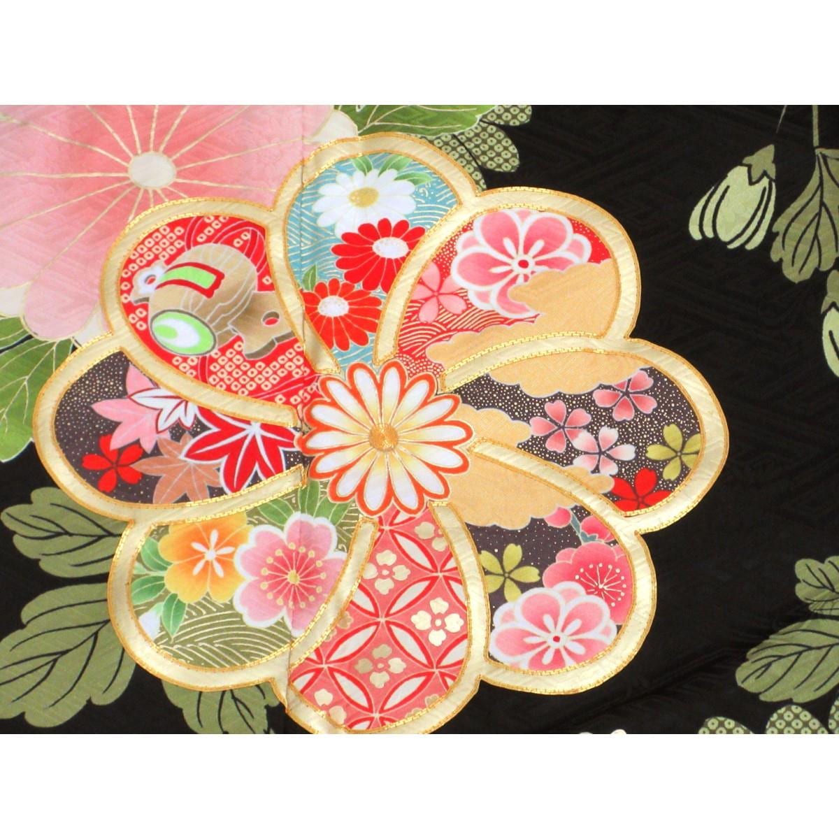 振袖　友禅金彩加工　刺繍入り