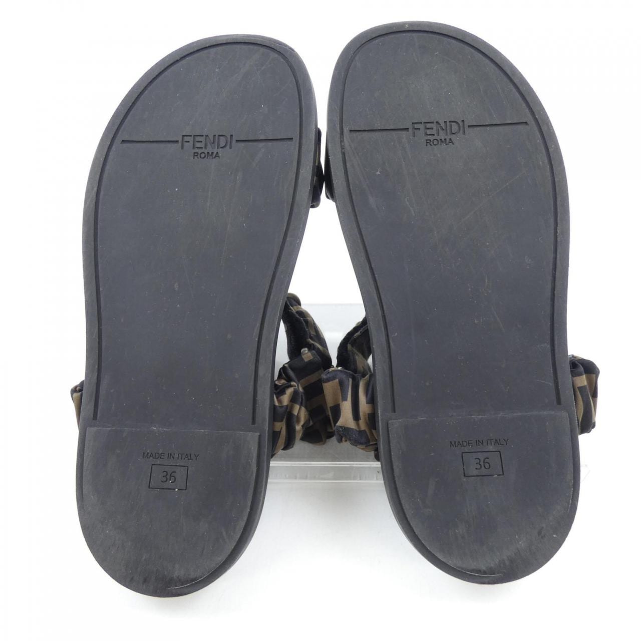 フェンディ FENDI サンダル