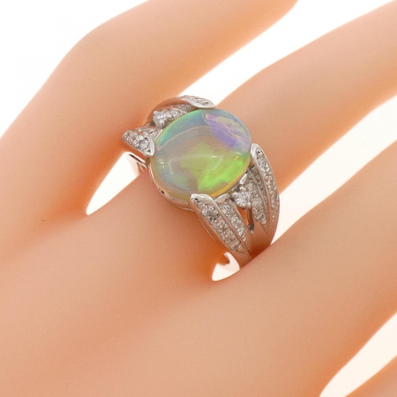 K18WG オパール リング 3.026CT