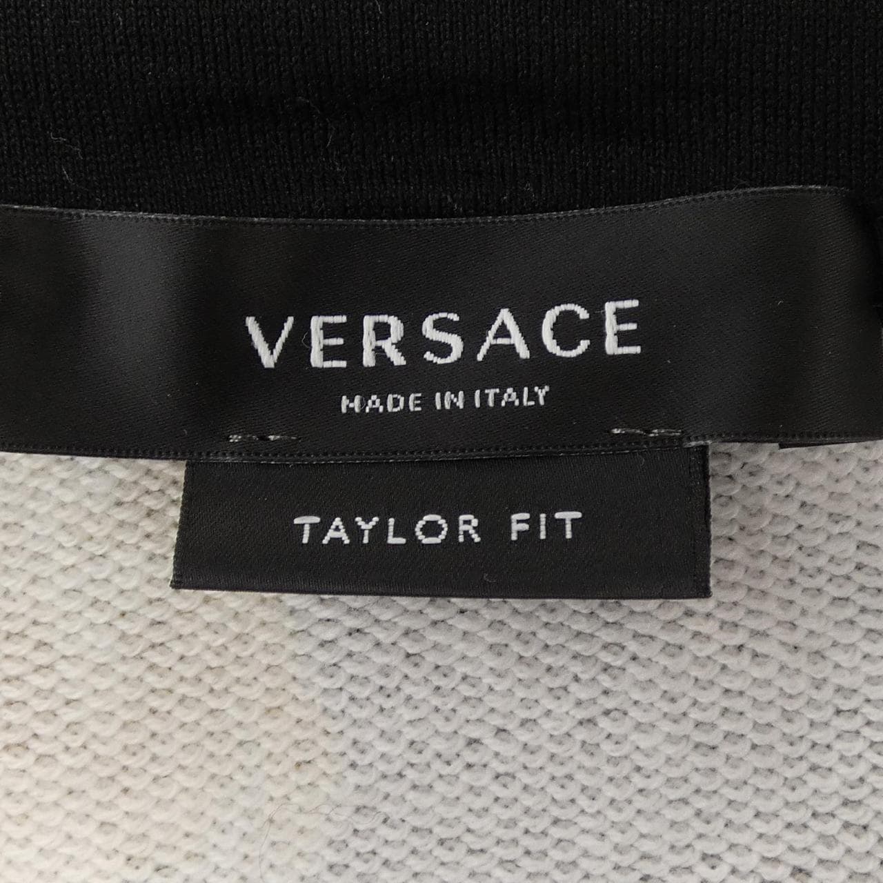 ヴェルサーチェ VERSACE A88742 パーカー