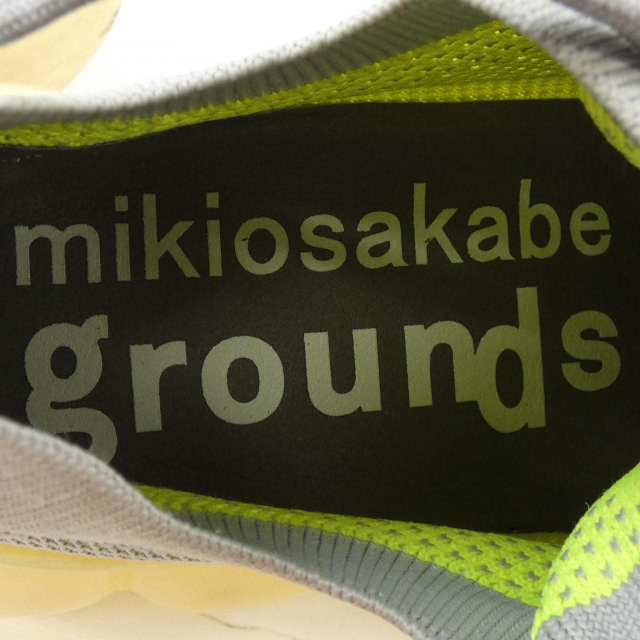 GROUNDS スニーカー