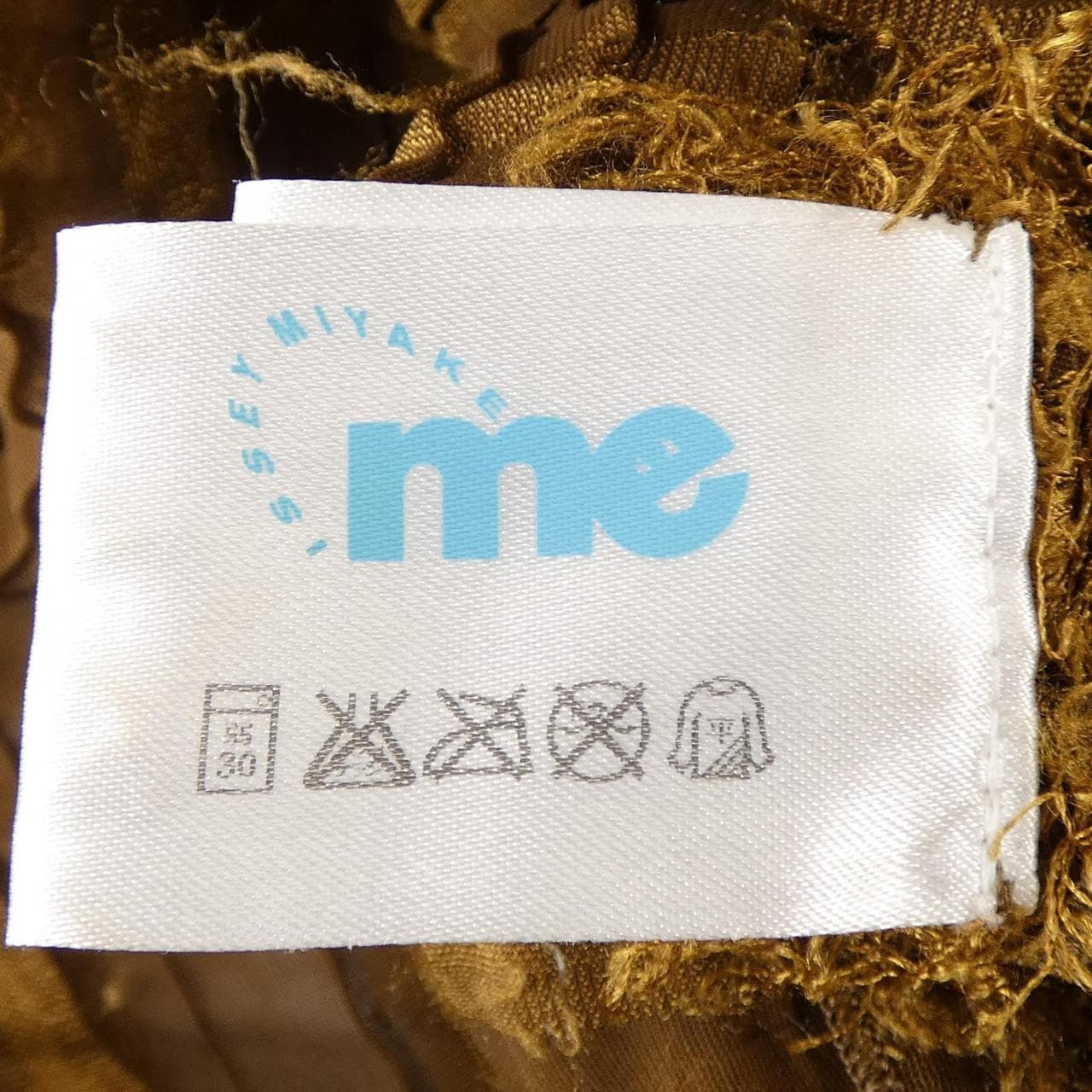 ミーイッセイミヤケ me ISSEY MIYAKE MI23FJ522 トップス