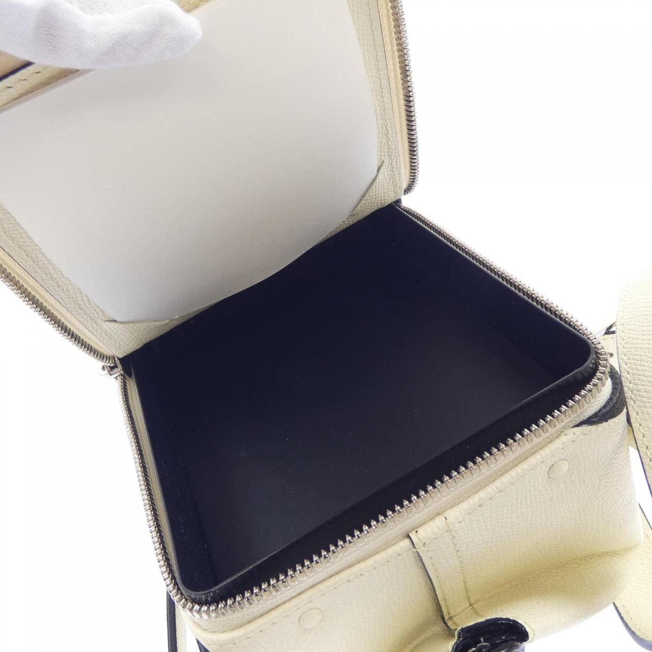 ヴァレクストラ VALEXTRA トリックトラック　クロスボディ WBSR0024361RL99 BAG