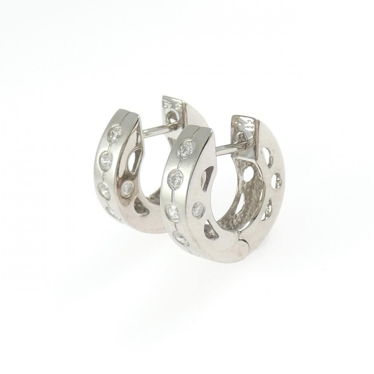 K18WG ダイヤモンド フープ ピアス