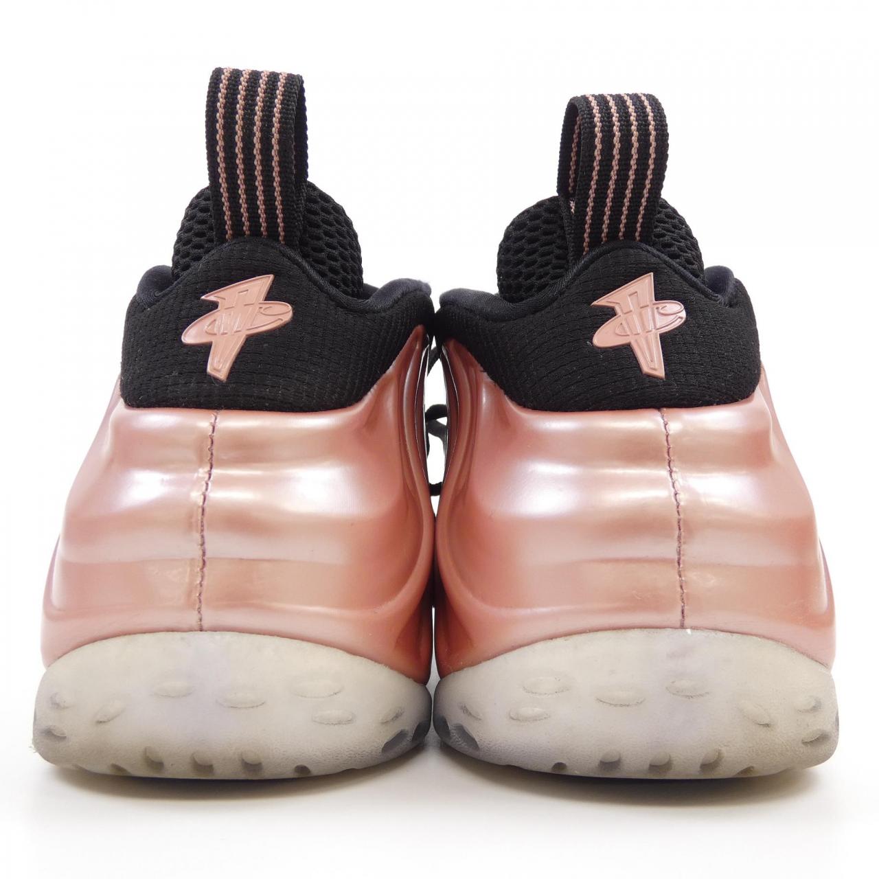 ナイキ NIKE スニーカー