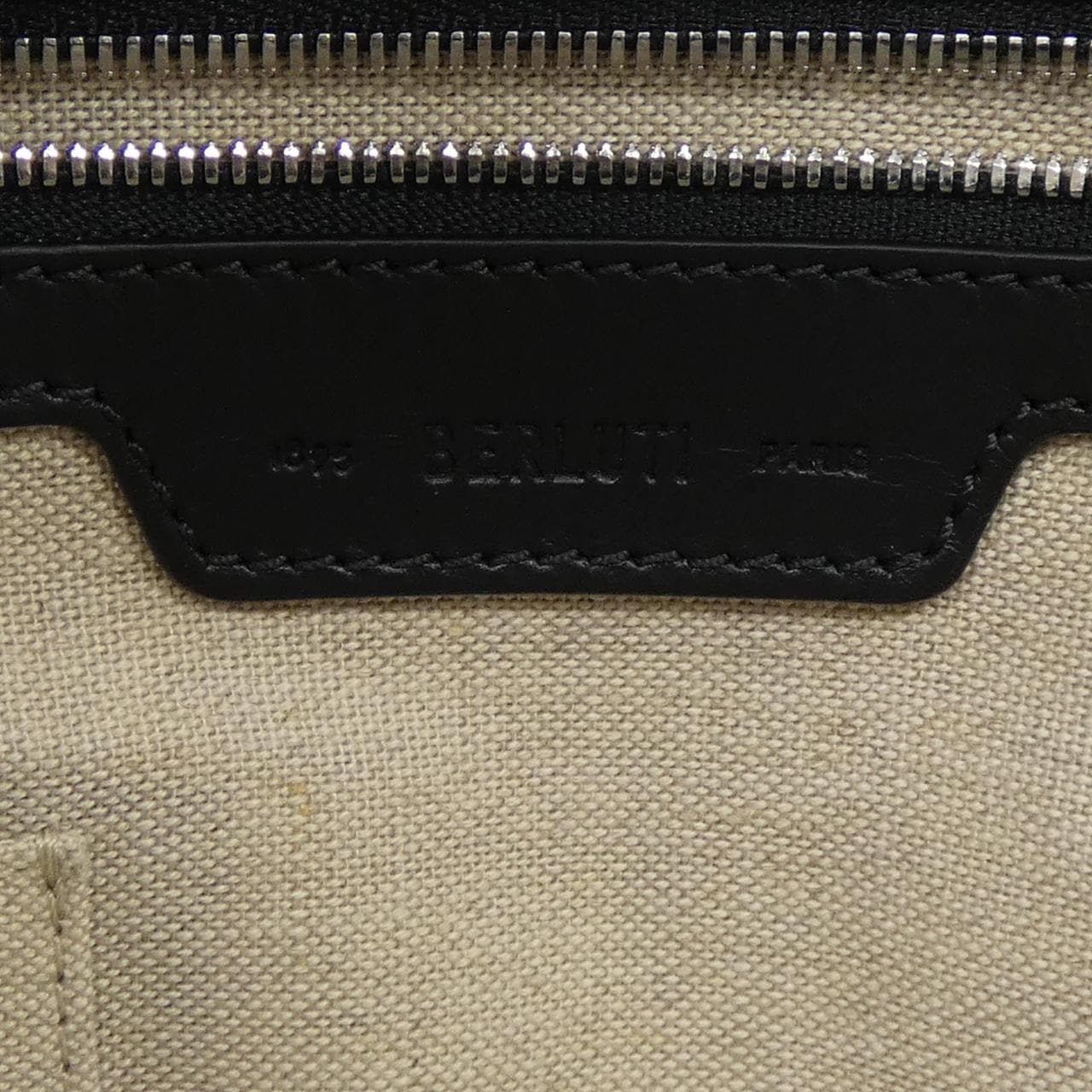 ベルルッティ Berluti トゥジュールミニネオスクリットレザートート BAG