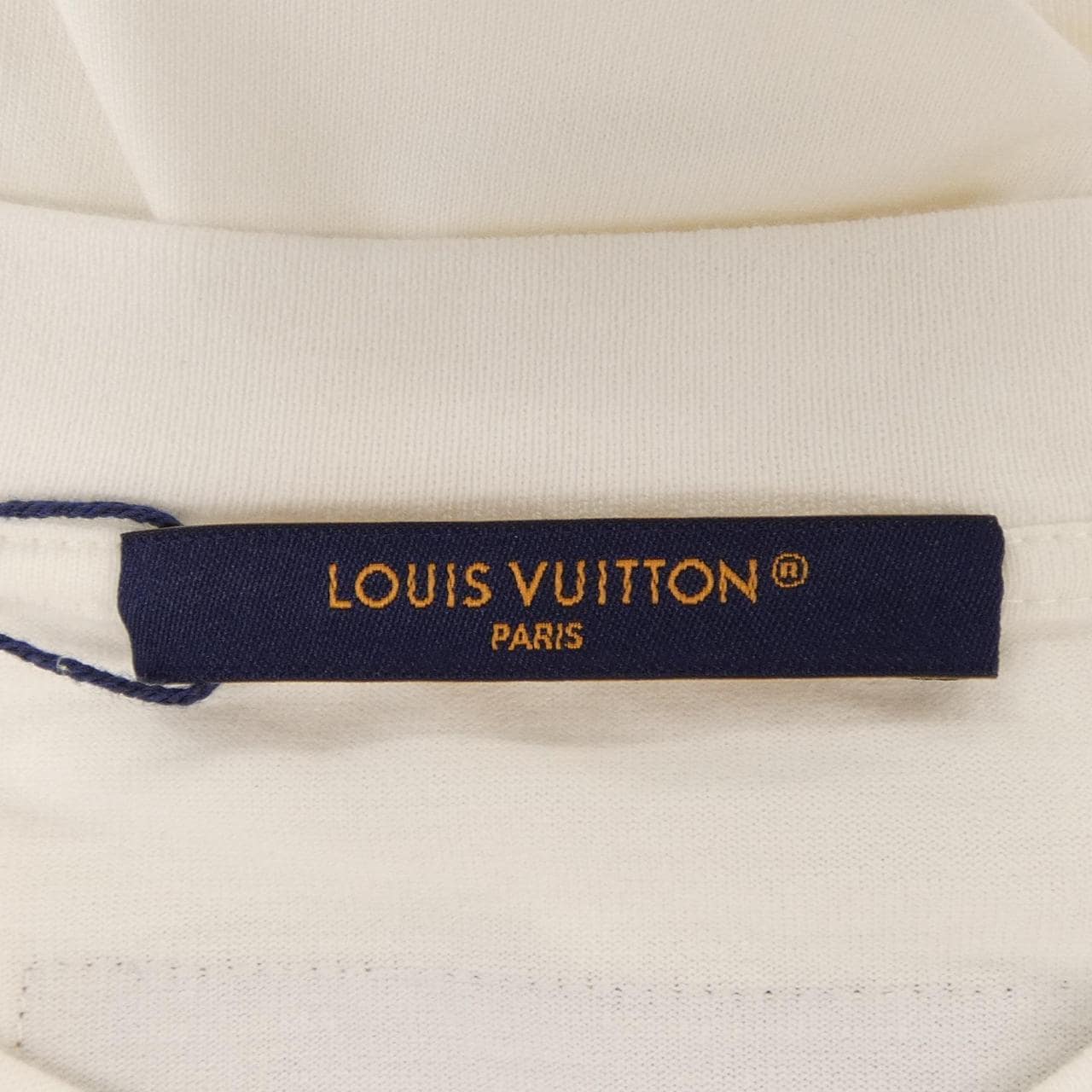 ルイヴィトン LOUIS VUITTON エンボスLVTシャツ HNY55WDT3 Tシャツ