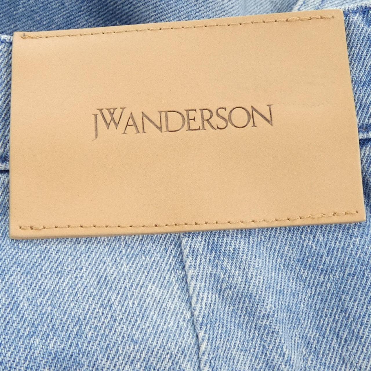 ジェイダブルアンダーソン J.W.ANDERSON ショートパンツ