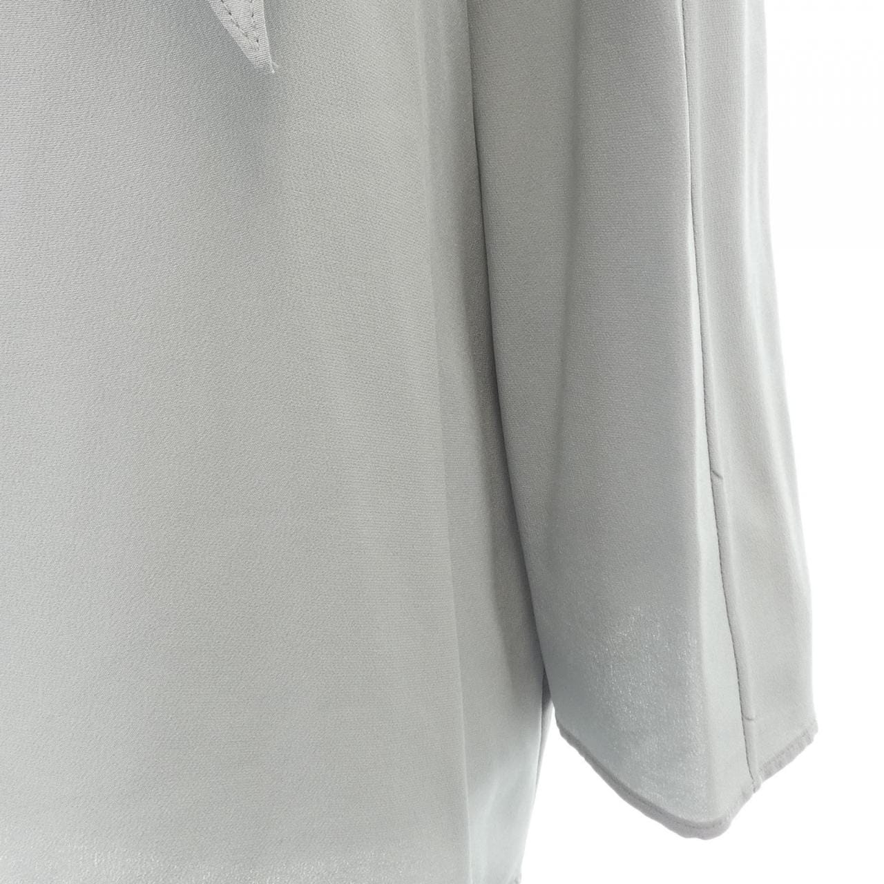 エルメス HERMES *87-7601. トップス