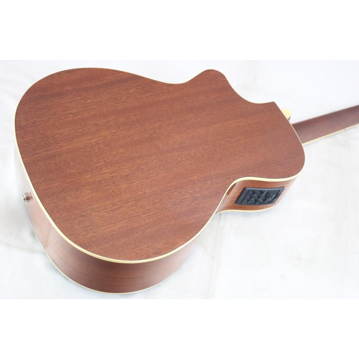 ＦＥＮＤＥＲ　　ＫＩＮＧＭＡＮ　ＢＡＳＳ