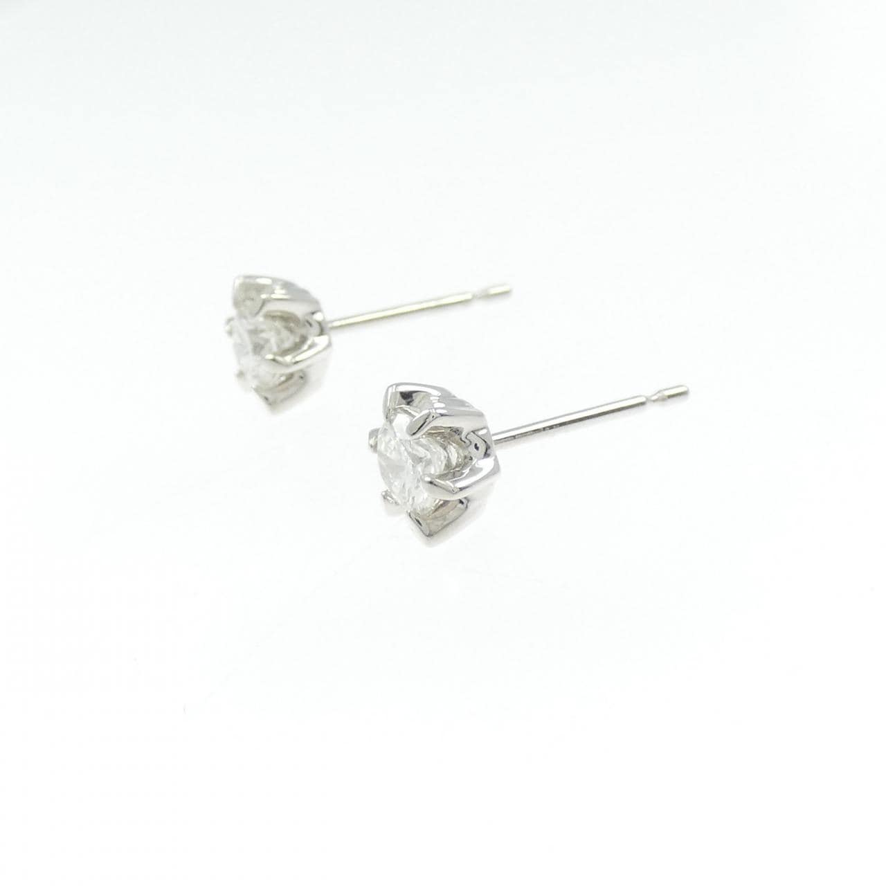 PT900 ソリティア ダイヤモンド ピアス 0.50CT