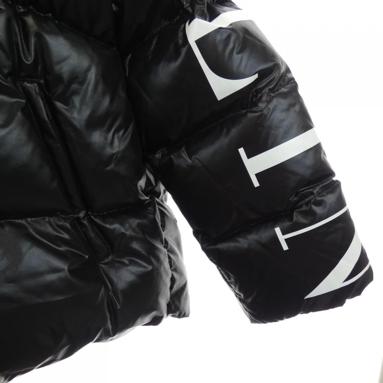 ヴァレンティノ VALENTINO UB3CN01N5LE ダウンジャケット