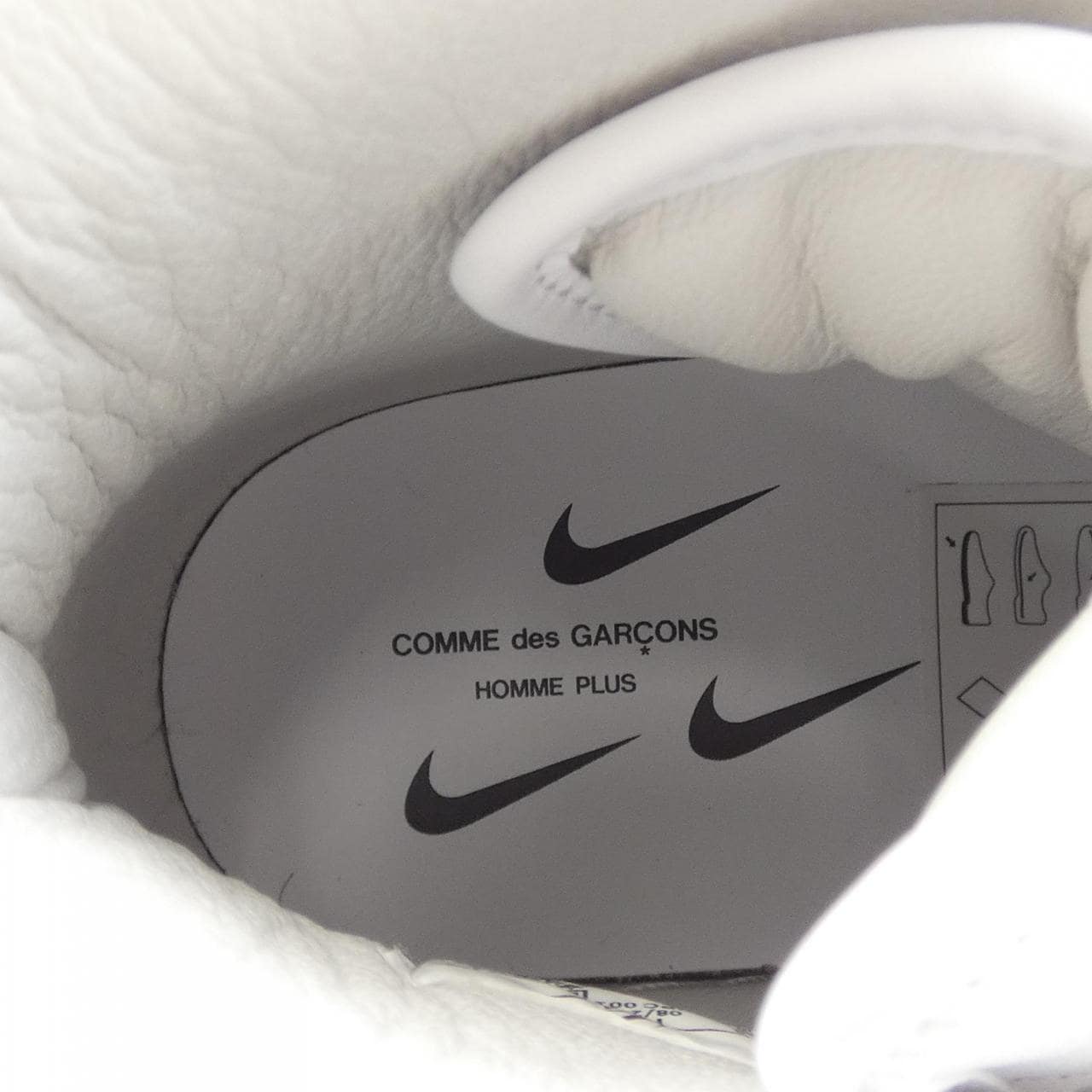 ナイキ NIKE スニーカー