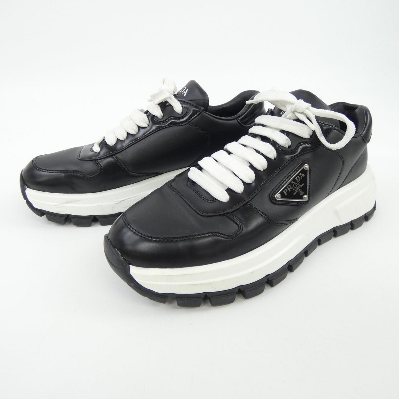 プラダ PRADA トライアングルロゴ 1E804M スニーカー