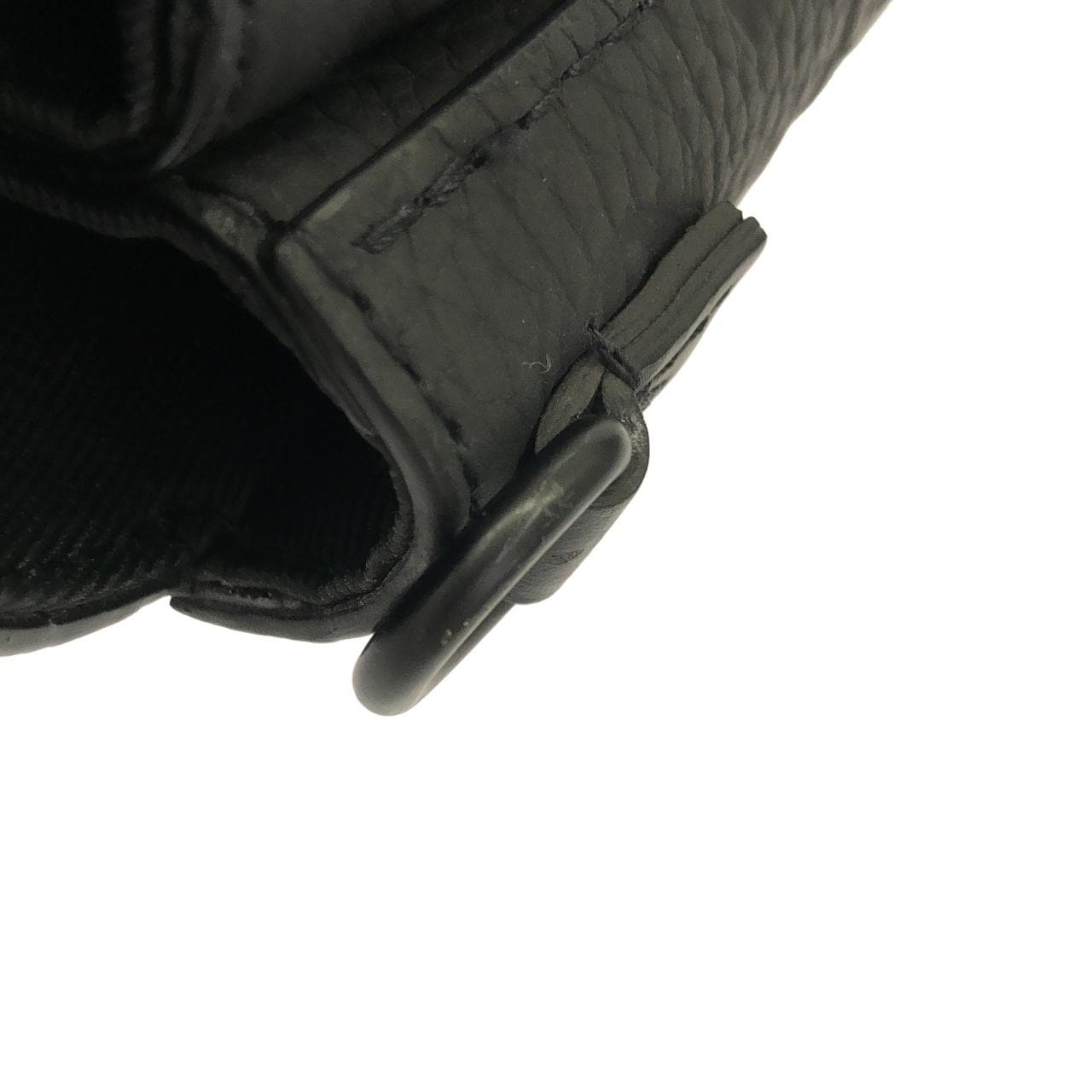 ルイヴィトン トリヨン モノグラム Sロック ヴェルティカル ウエアラブル ウォレット M81524 ショルダーバッグ