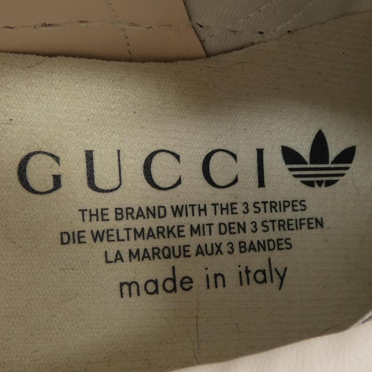 グッチ GUCCI HQ7085 GAZELLE 707873 UWV20 ADIDAS スニーカー