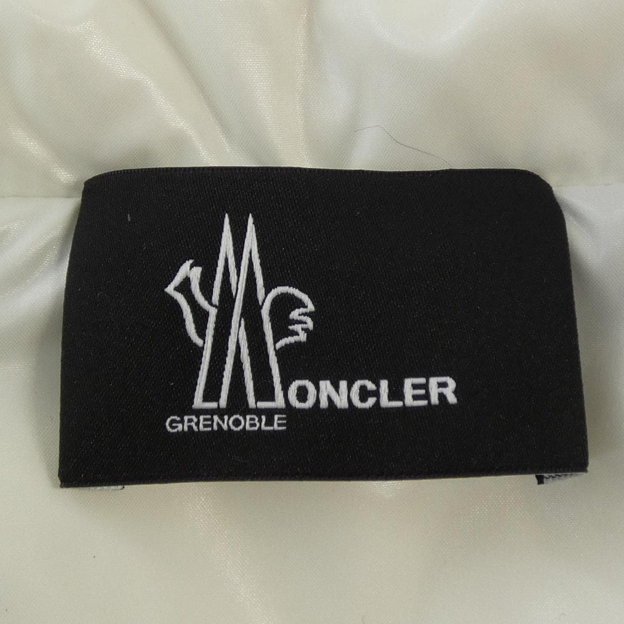 モンクレールグルノーブル MONCLER GRENOBLE 20988G00014 ダウンベスト