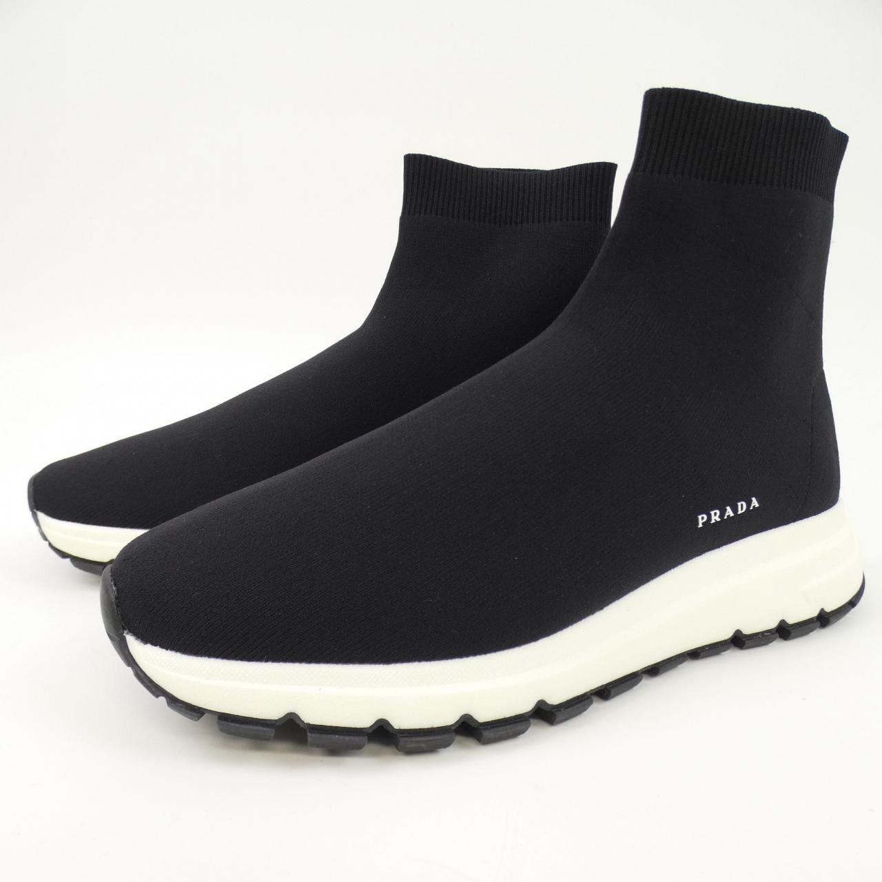 プラダ PRADA スニーカー