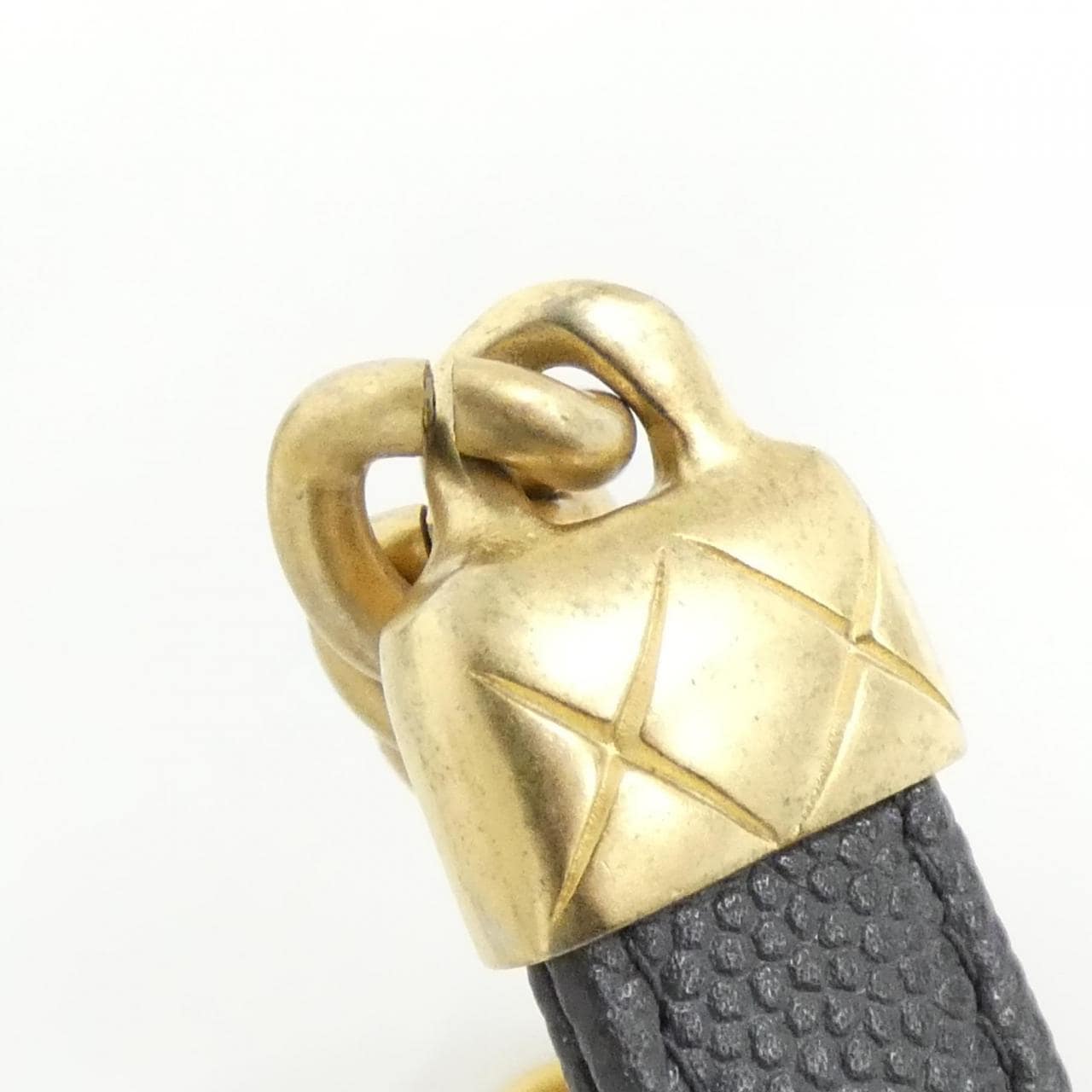 シャネル AP2335 チェーンクラッチ