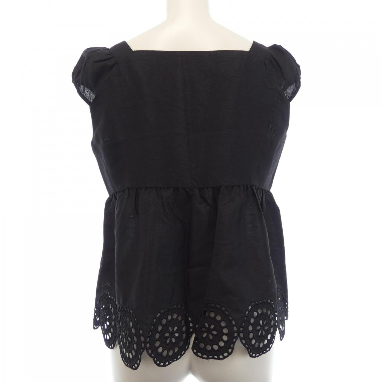 トゥービーシック TO BE CHIC トップス