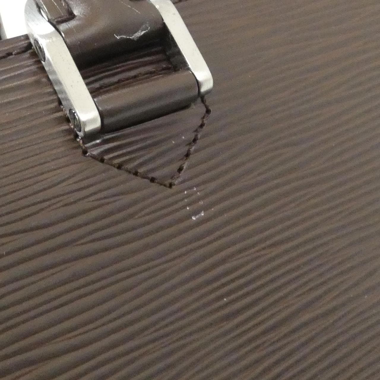 ルイヴィトン エピ ポンヌフ M5205D バッグ