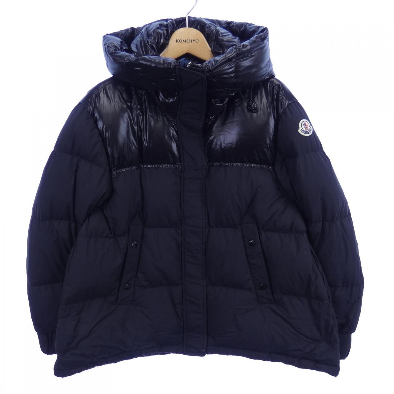 モンクレール MONCLER ダウンジャケット