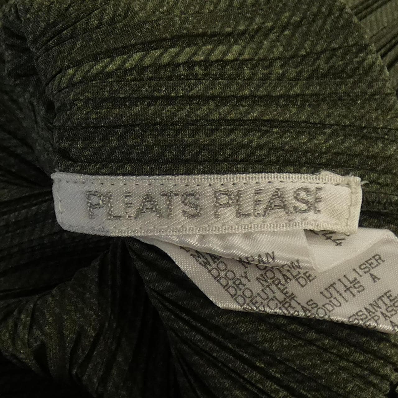 プリーツプリーズ PLEATS PLEASE トップス