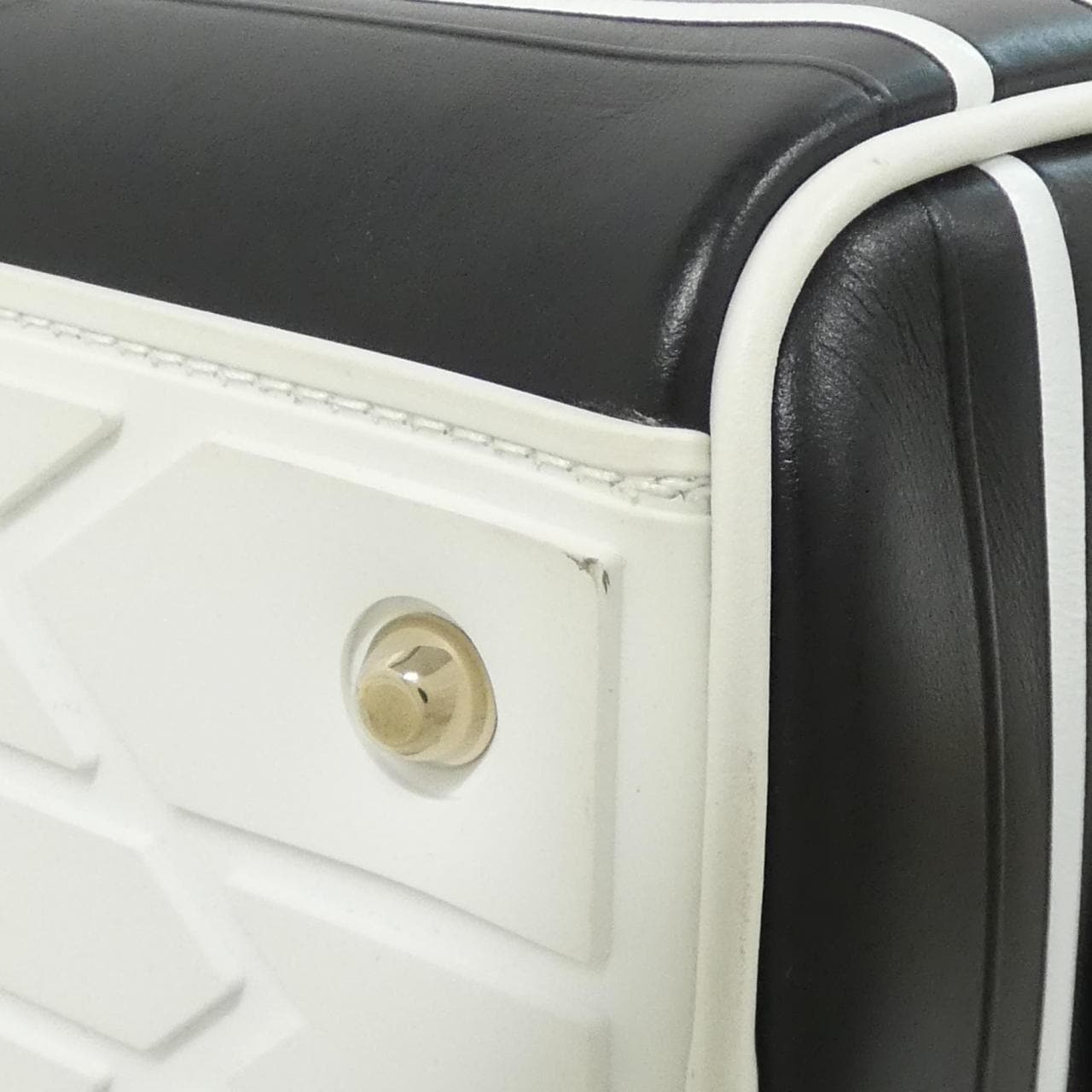 Christian DIOR DIOR Vibe小号M6209OOBR 包