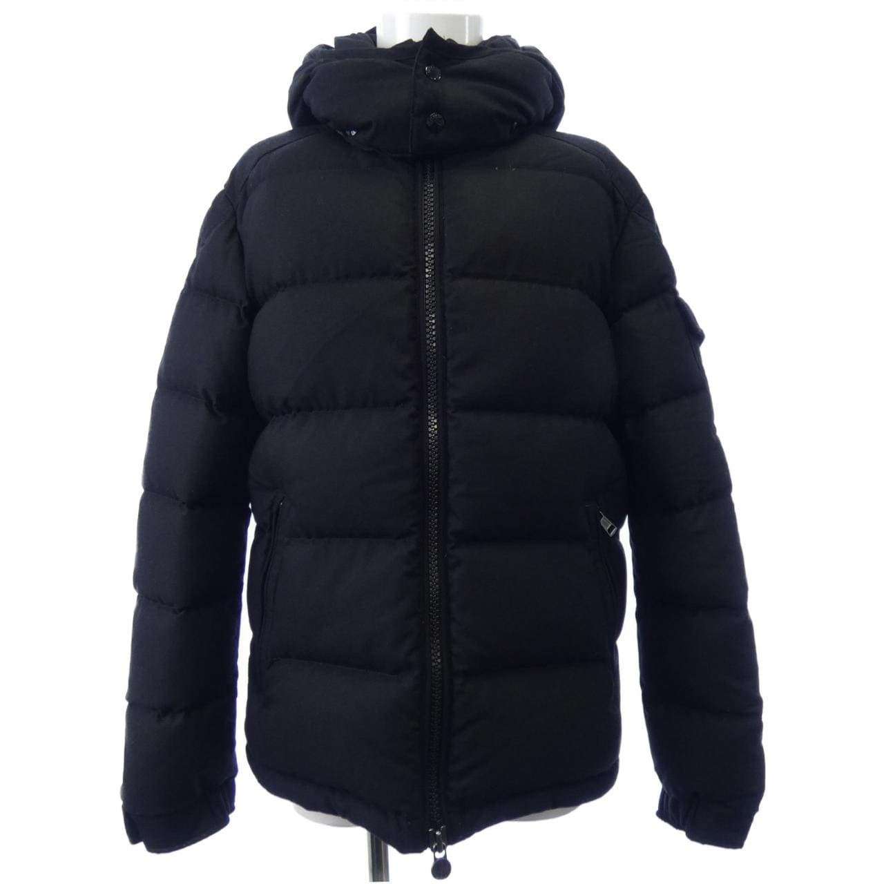 モンクレール MONCLER ダウンジャケット