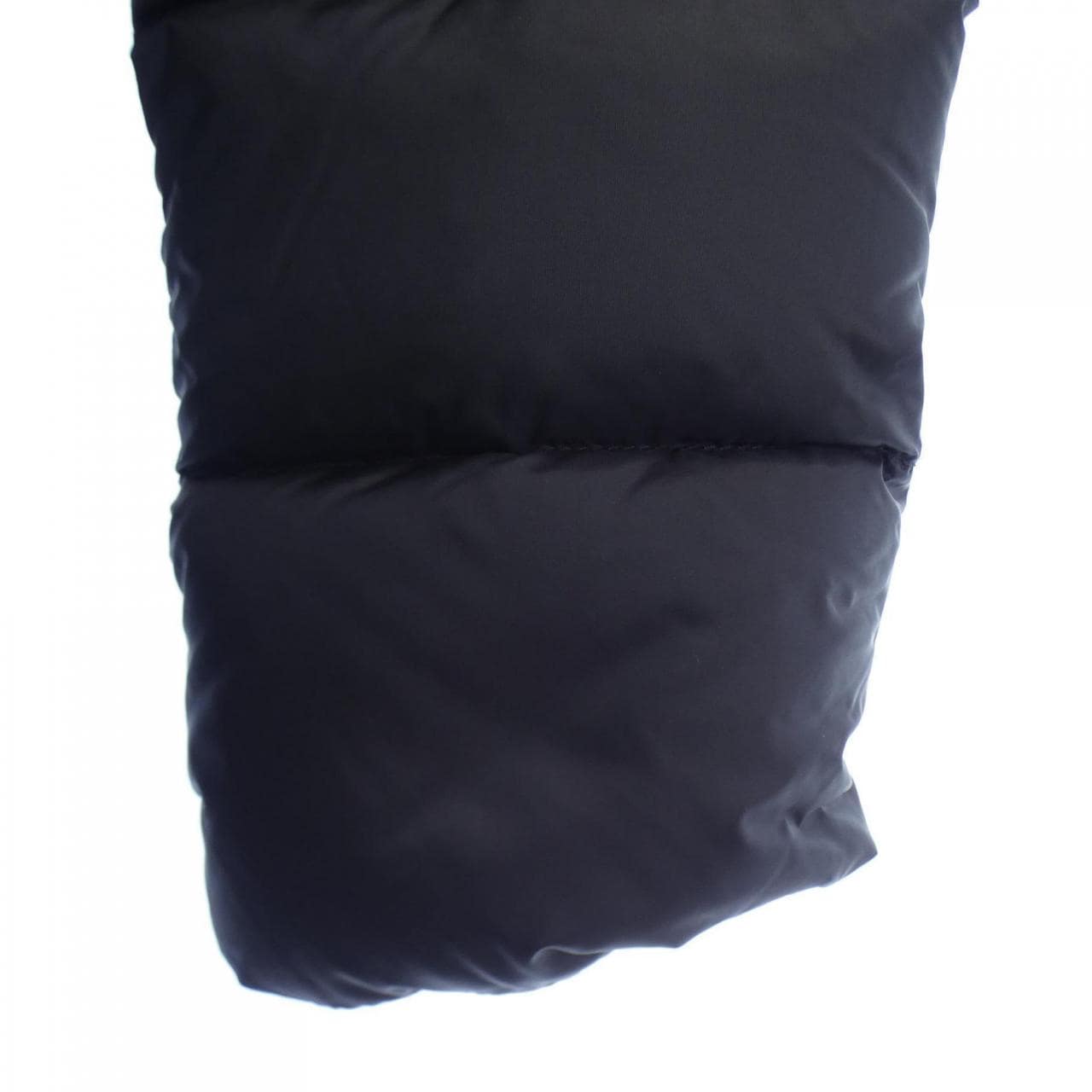 モンクレール MONCLER ダウンジャケット