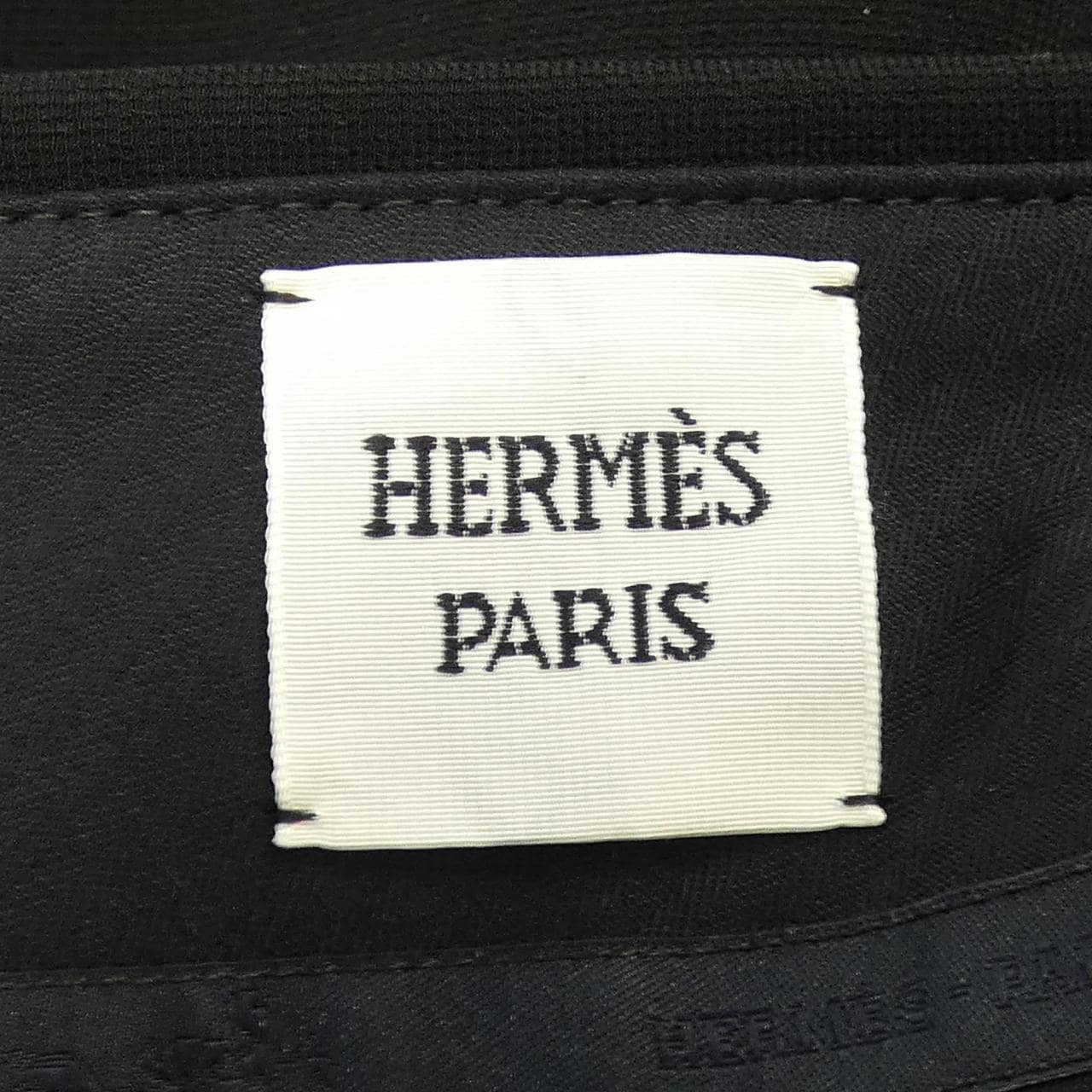 エルメス HERMES Hパッサン 4H0332DR スカート
