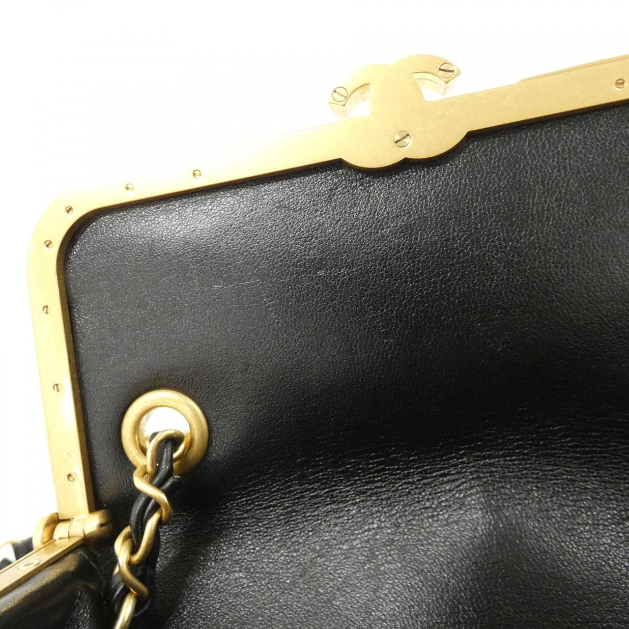 CHANEL AS3732 单肩包