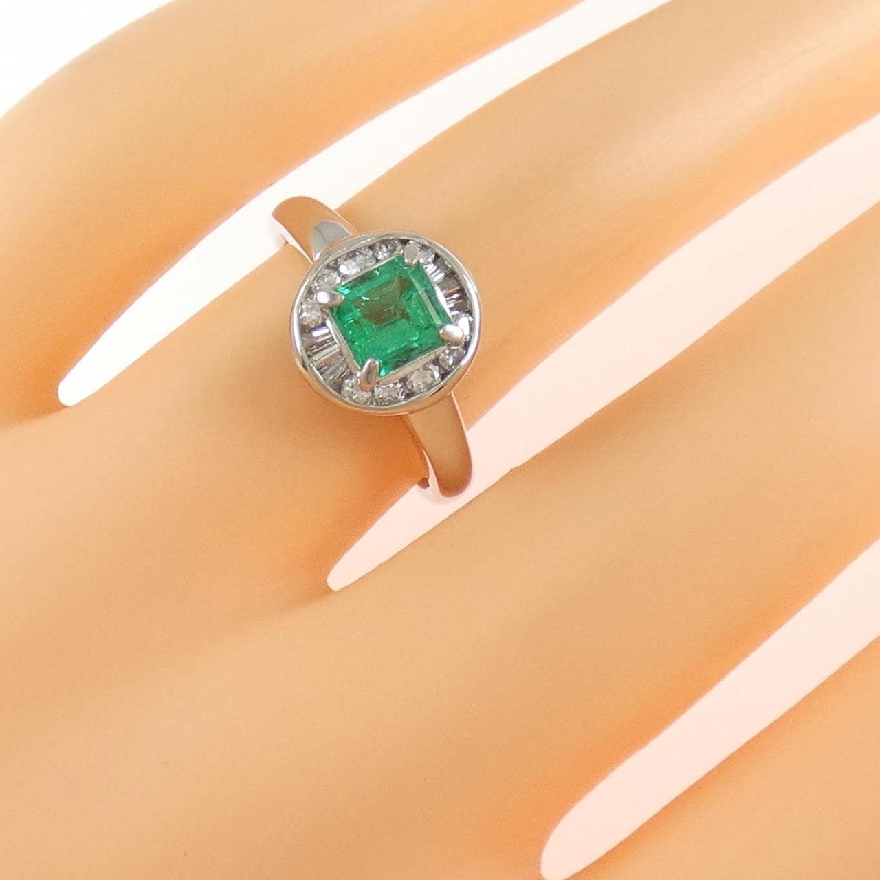 PT850 エメラルド リング 0.68CT