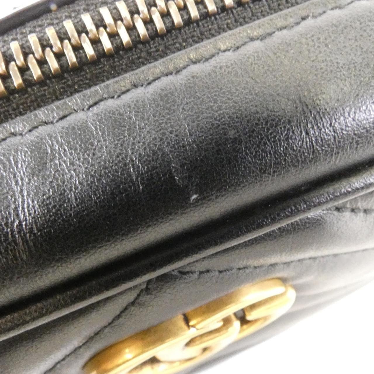 グッチ GG MARMONT 735355 DTD1T ショルダーバッグ