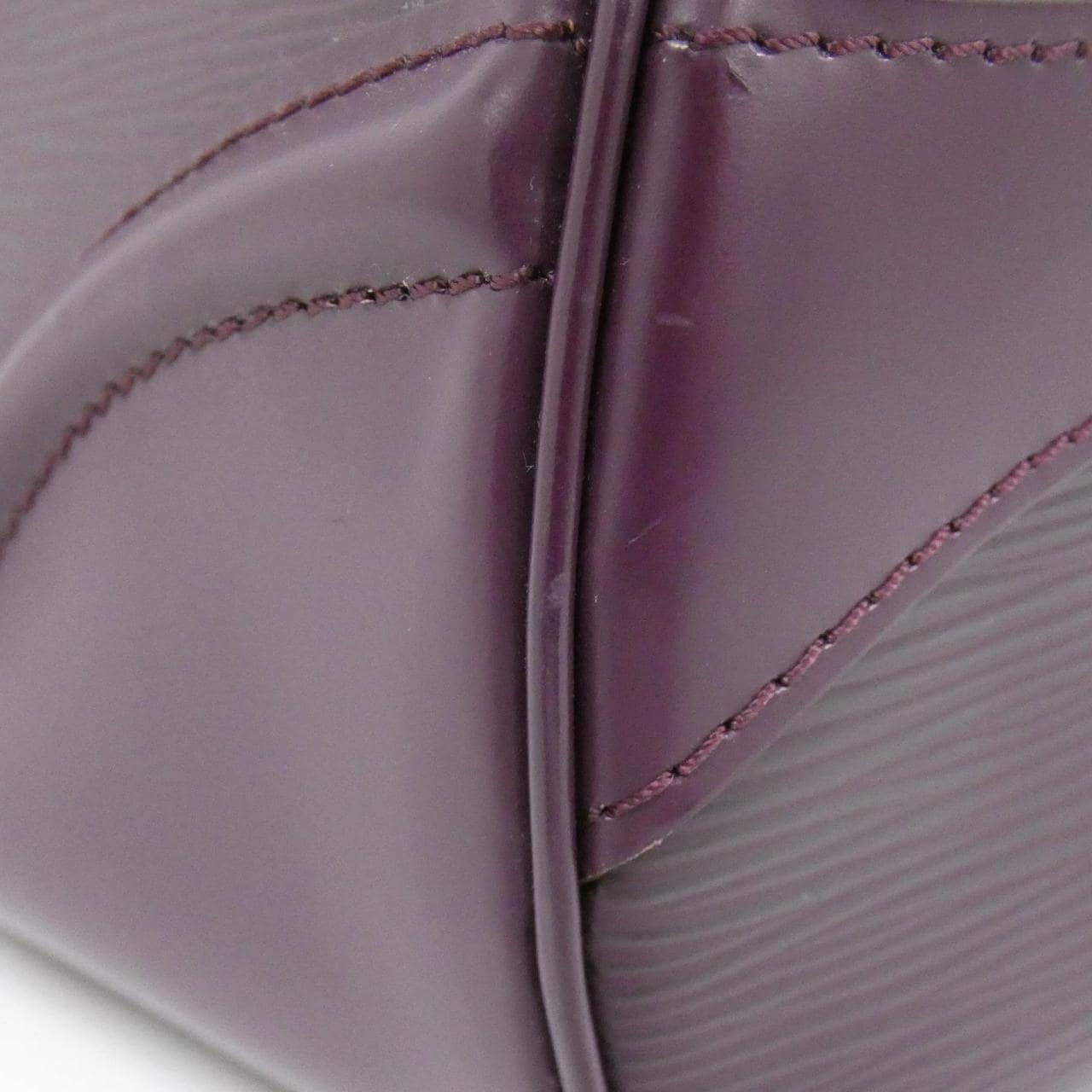 ルイヴィトン エピ ボーリング モンテーニュ PM M5932K バッグ