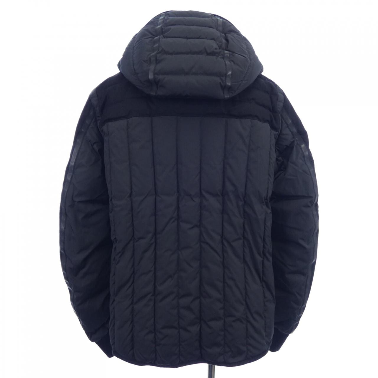 モンクレール MONCLER ダウンジャケット
