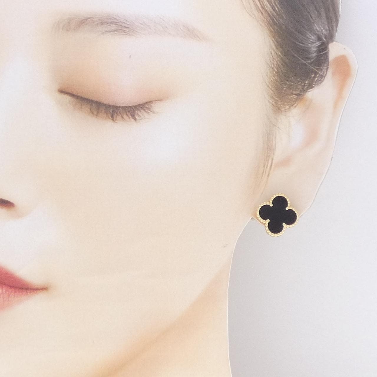 ヴァンクリーフ&アーペル ヴィンテージアルハンブラ ピアス