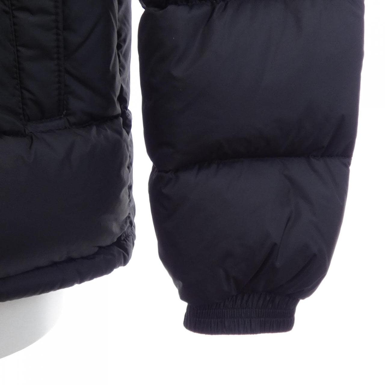モンクレール MONCLER AITON ダウンジャケット