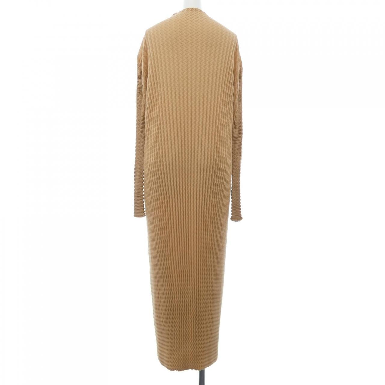 イッセイミヤケ ISSEY MIYAKE ワンピース