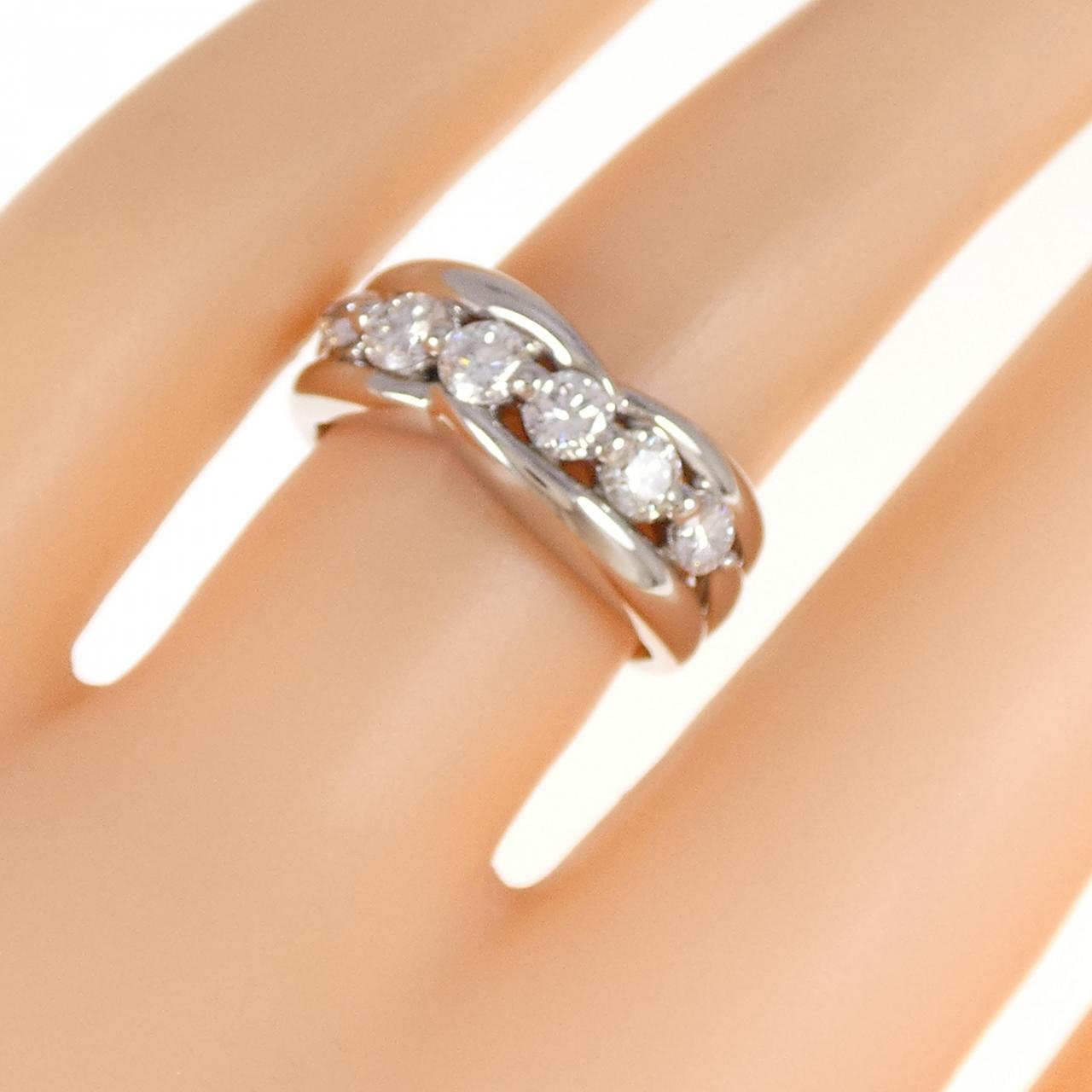 PT900 ダイヤモンド リング 0.71CT