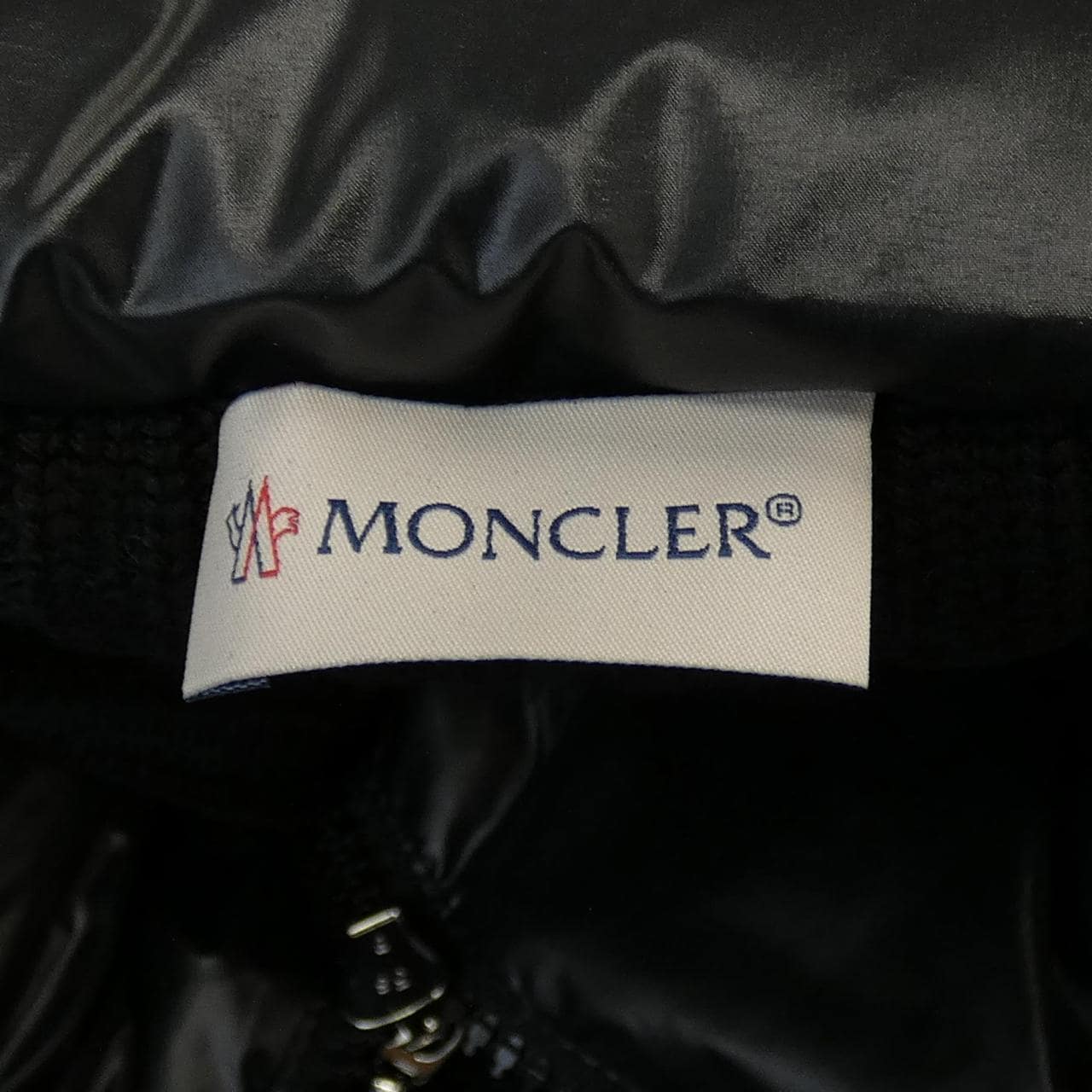 モンクレール MONCLER ダウンジャケット