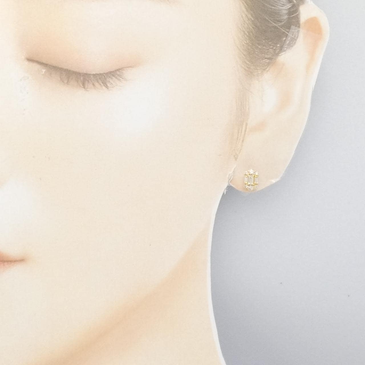 [BRAND NEW] K18YG Diamond earrings 0.40CT