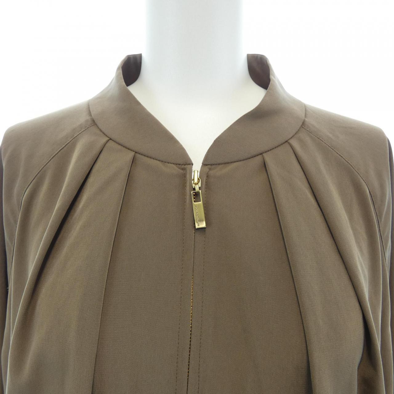 アクアスキュータム Aquascutum ブルゾン