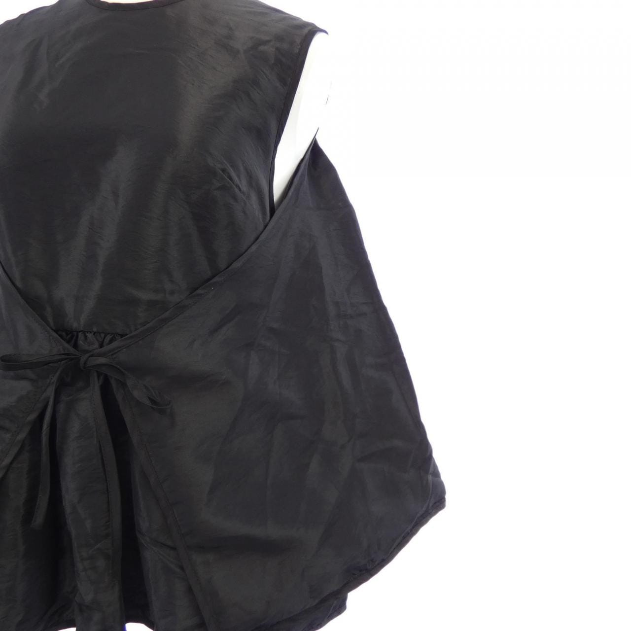 セシリーバンセン CECILIE BAHNSEN トップス