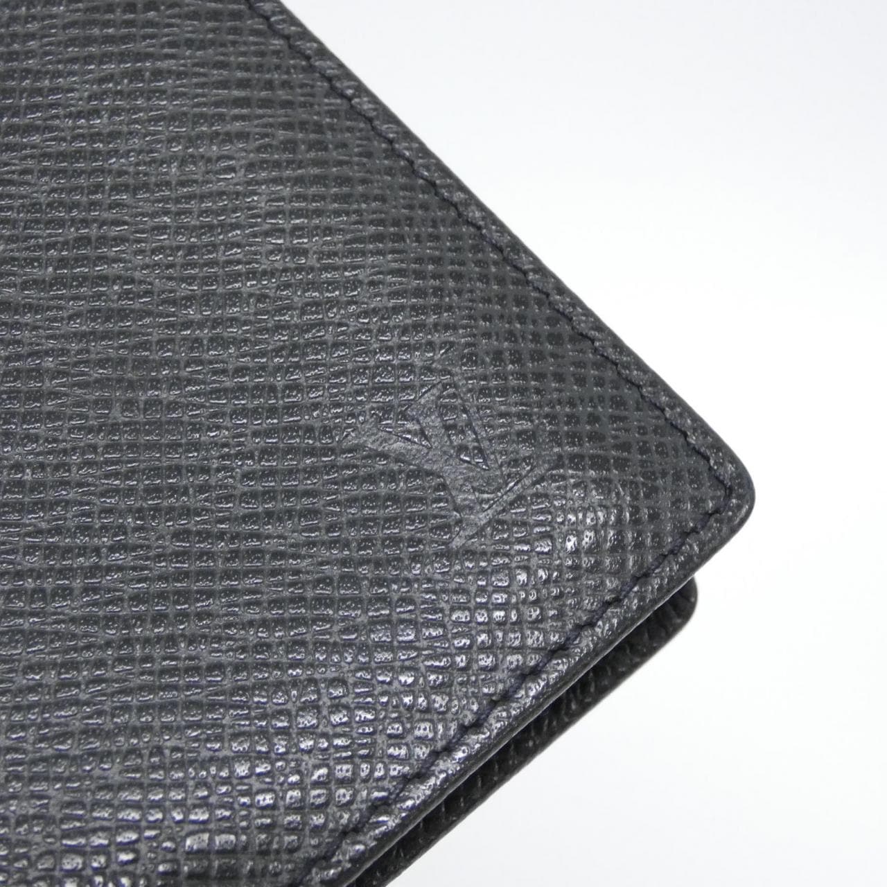 ルイヴィトン タイガ ポルト カルト クレディ エン M31002 札入れ