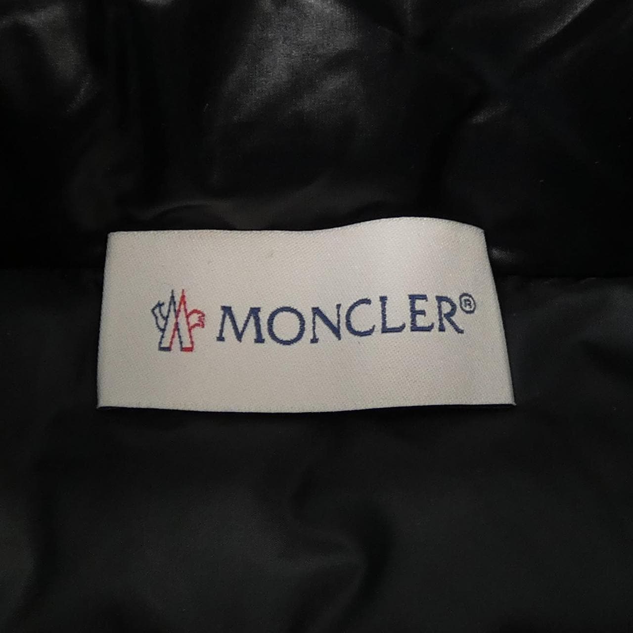モンクレール MONCLER 20939B00024 ダウンジャケット