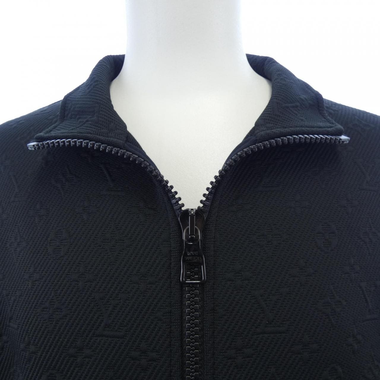 ルイヴィトン LOUIS VUITTON LVSEモノグラムフリーストラックスーツ HJY45WXHM ブルゾン