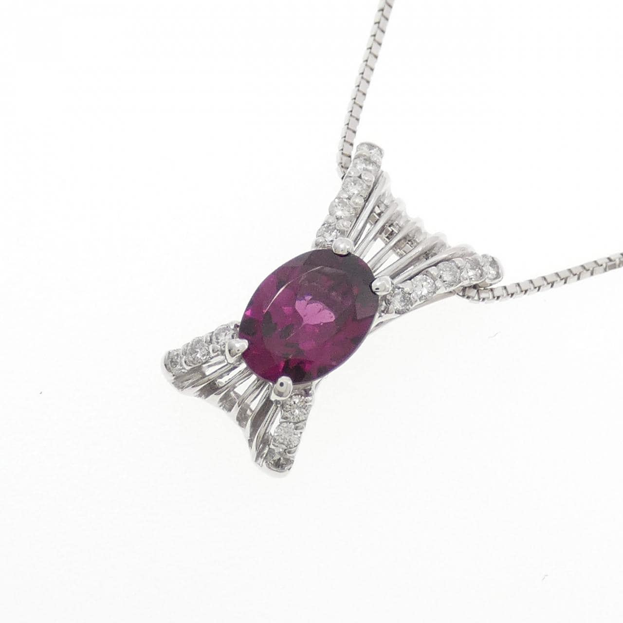 K18WG ガーネット ネックレス 1.30CT