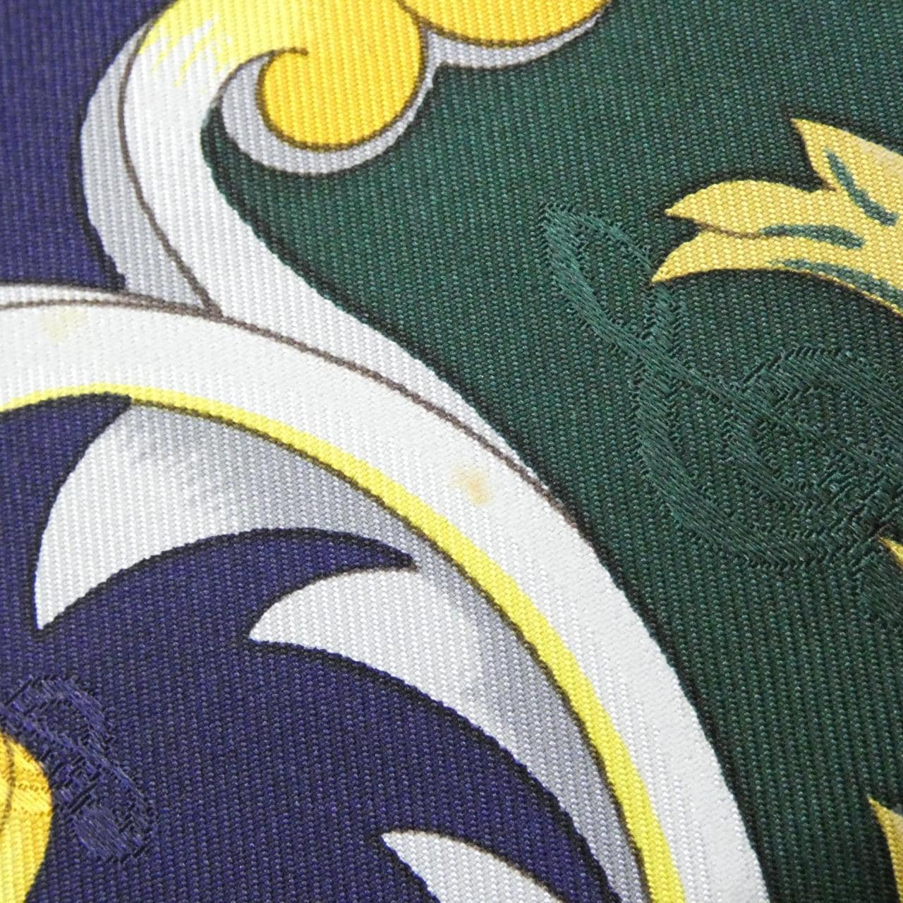 エルメス ORGAUPHONE ET AUTRES MECA NIQUES カレ スカーフ